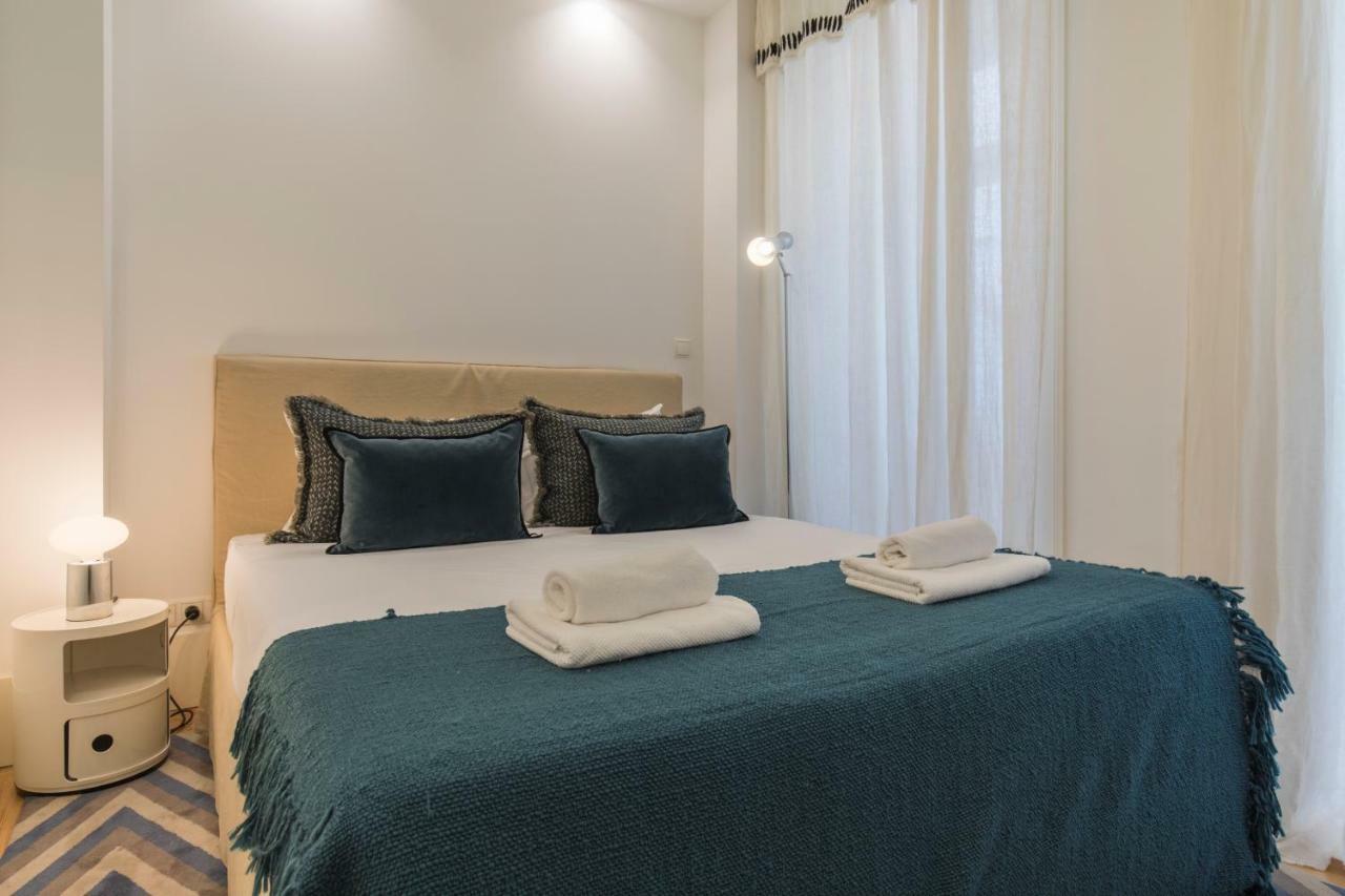 Charming 2 Bedroom Apartment In Baixa Chiado Lisbon Exterior photo