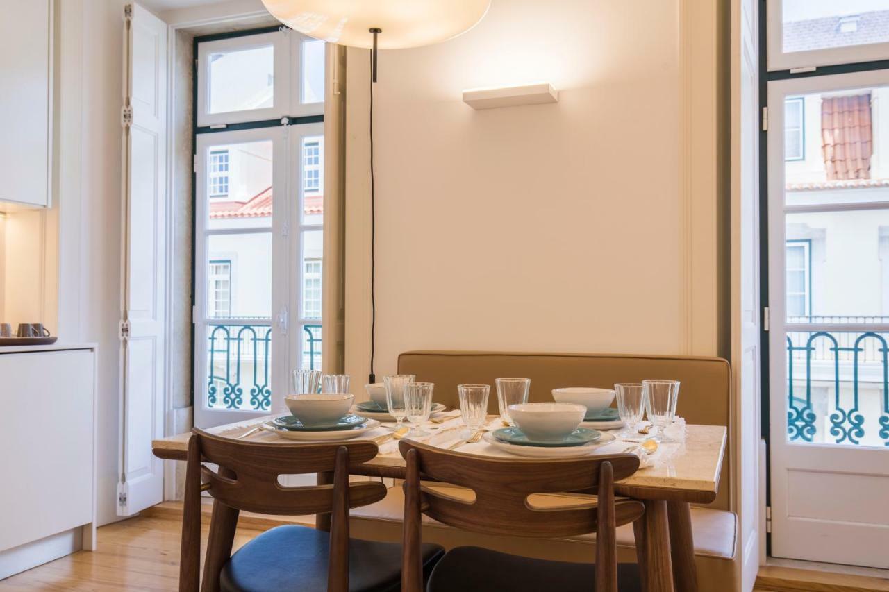 Charming 2 Bedroom Apartment In Baixa Chiado Lisbon Exterior photo