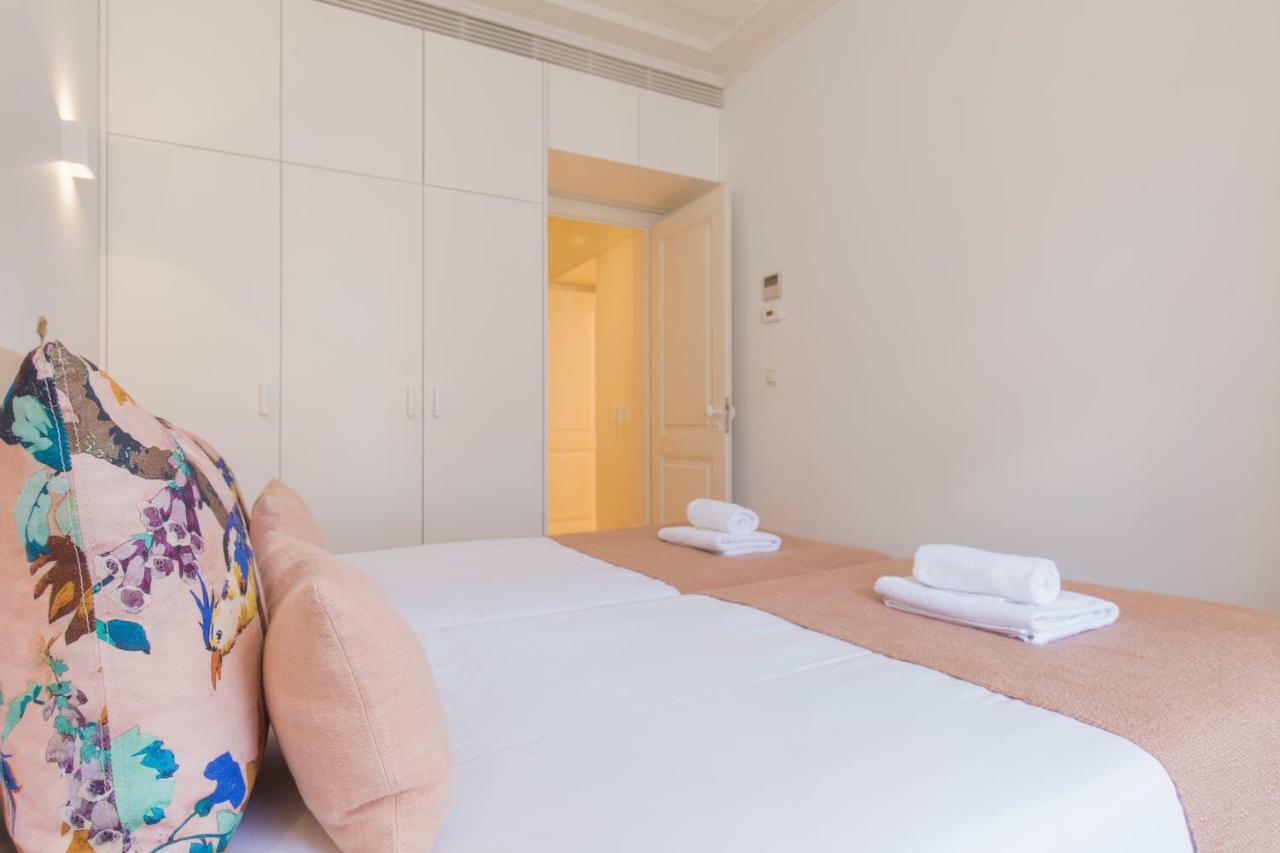 Charming 2 Bedroom Apartment In Baixa Chiado Lisbon Exterior photo