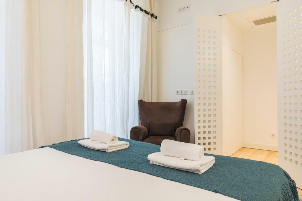 Charming 2 Bedroom Apartment In Baixa Chiado Lisbon Exterior photo